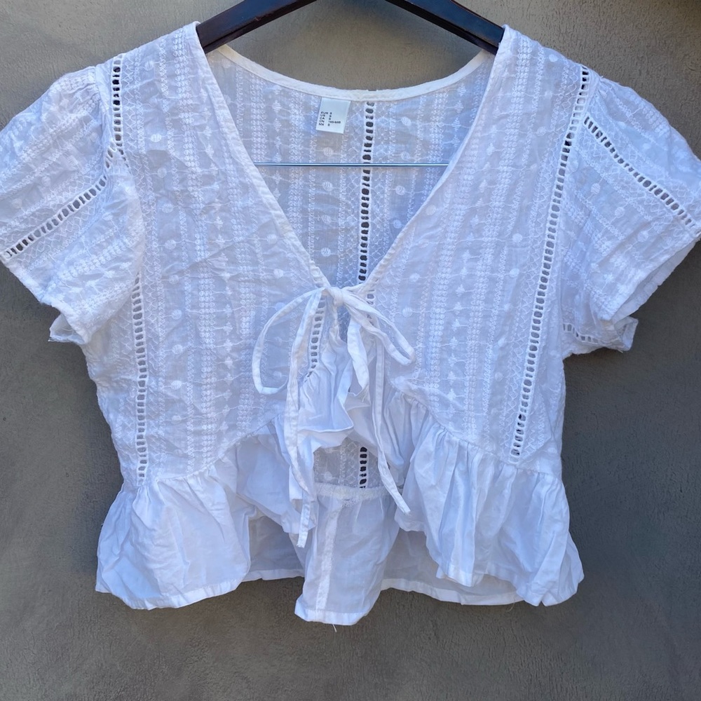 Cropped eyelet top